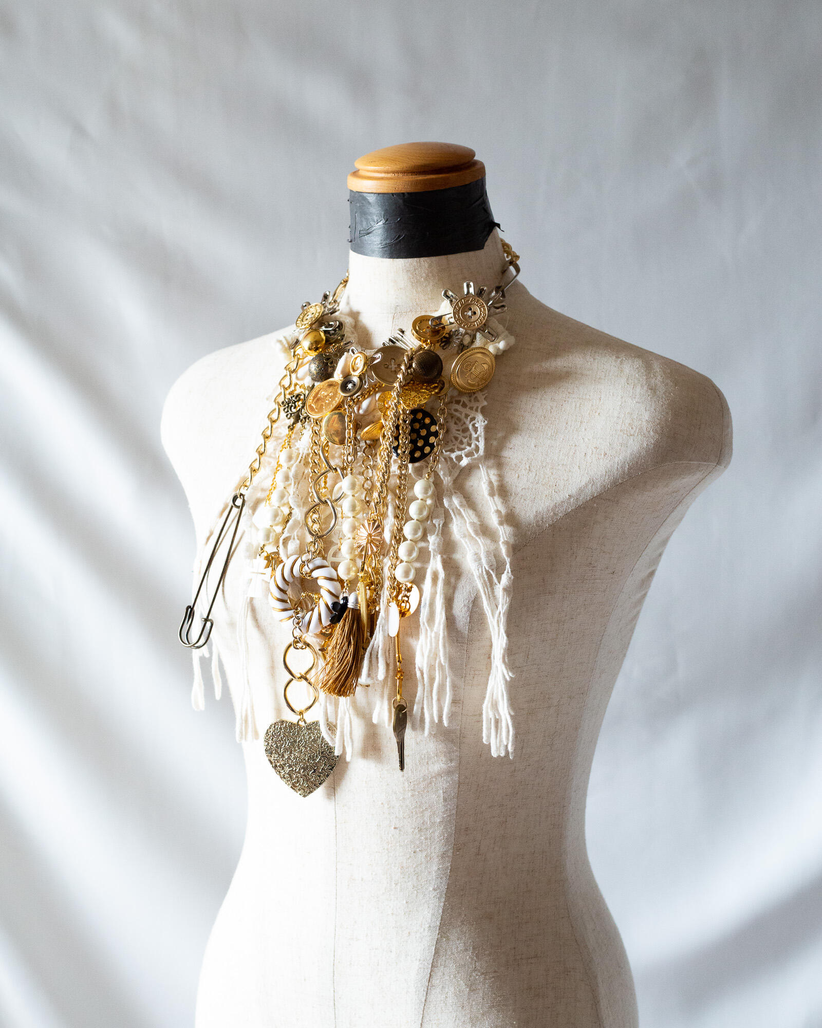 ATTITUDE TALISMANS One-of-a-kind ATTITUDE JEWELRY by KIPSSO